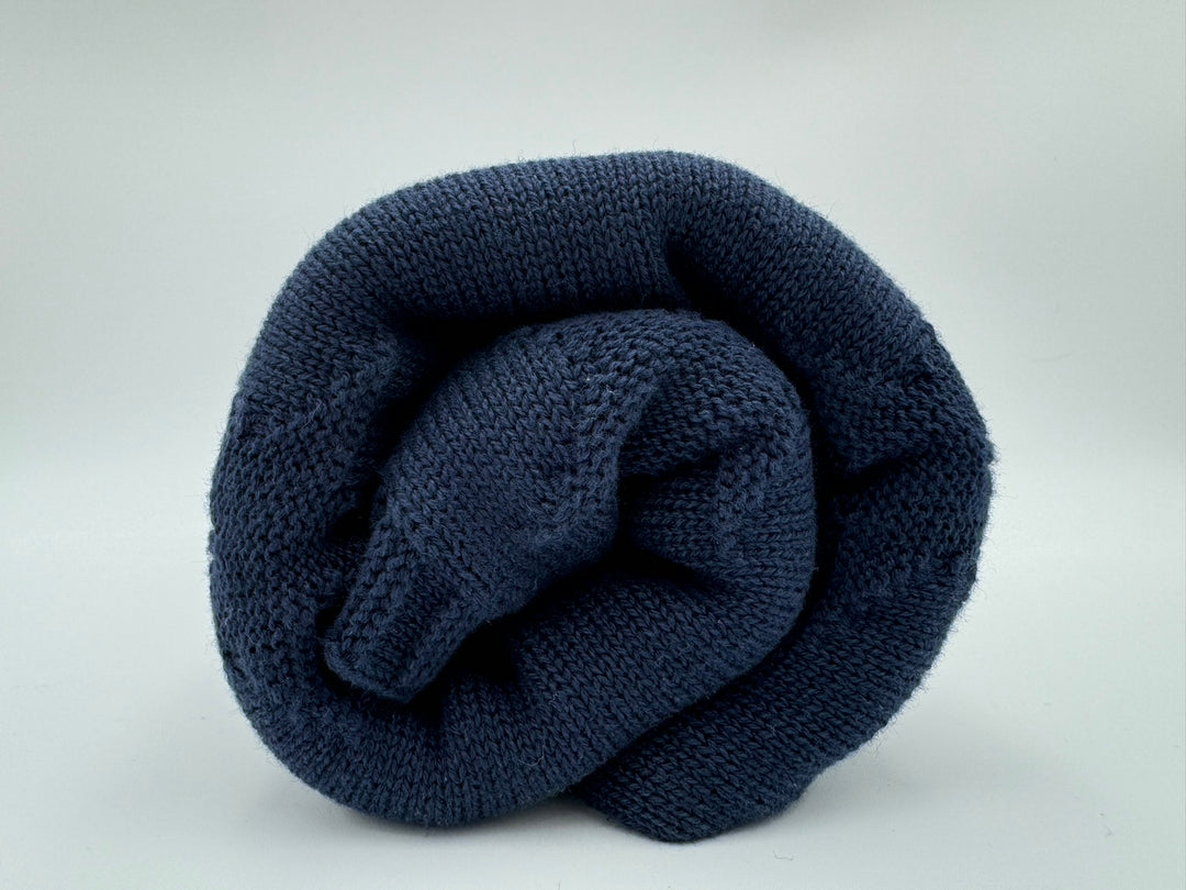 Babydecke mit Namen in der Farbe Marine Blau aus 100% Biobaumwolle
