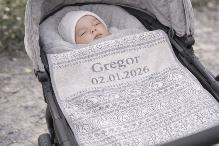 SCANDINAVIA BIO Babydecke mit Namen - babydecke.de