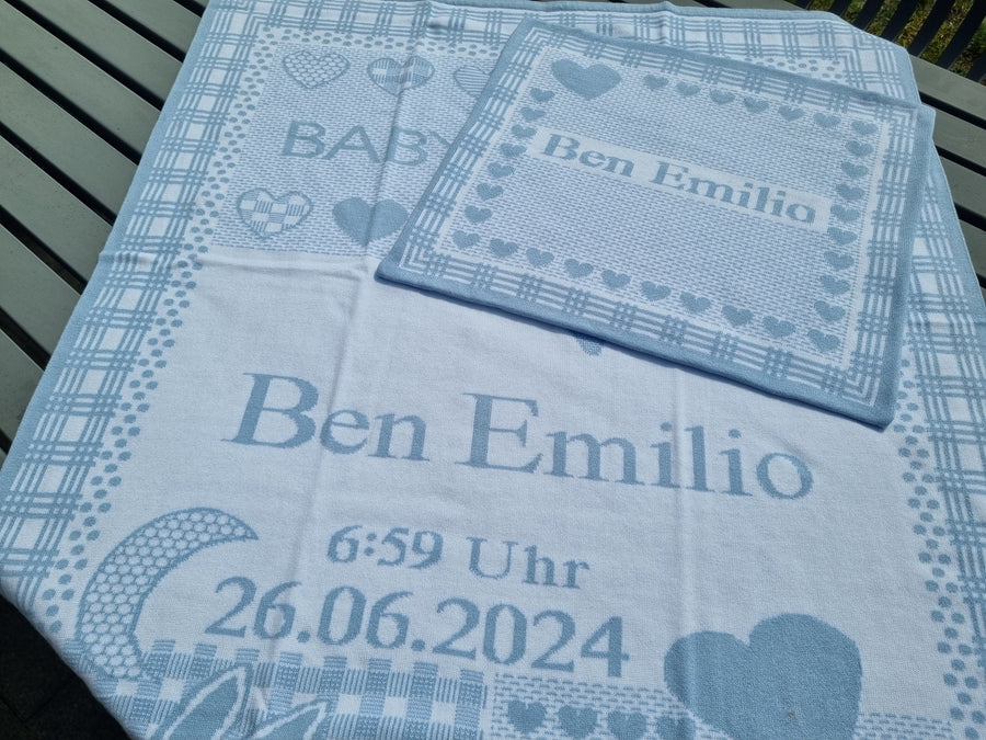 Sparset Babydecke und Kissenhülle KUSCHELMICH mit Namen in Hellblau aus 100% Biobaumwolle