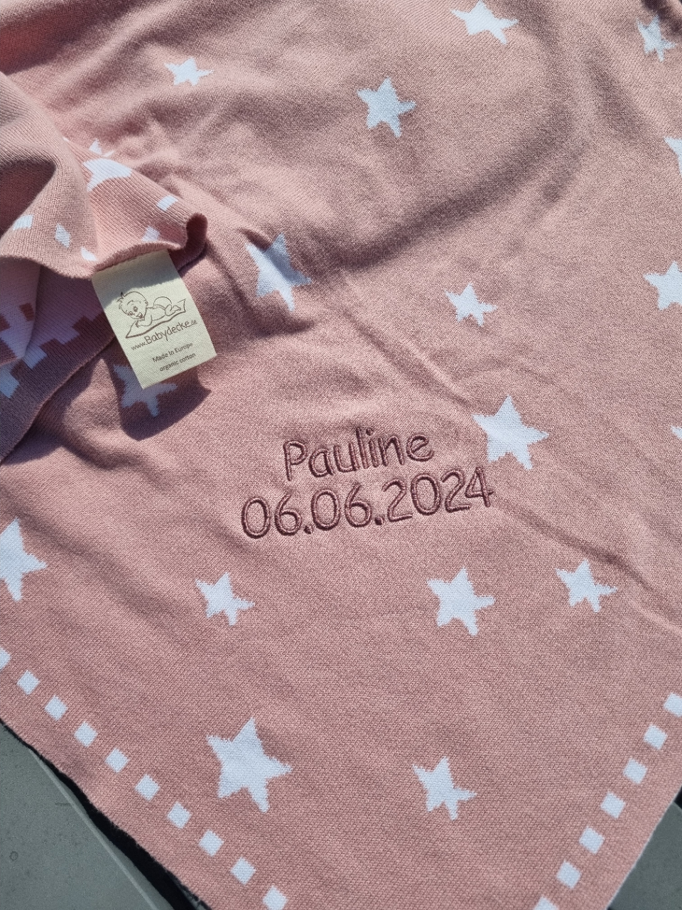 Die STAR Geschenkebox: Decke und Kuschelkissen